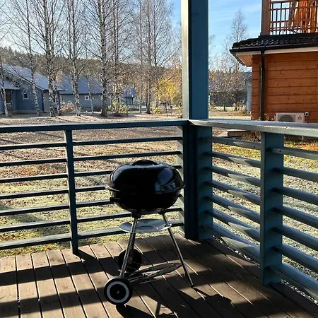 Laakson Helmi 1 с камином, сауной, Spa, на берегу озера * Himos