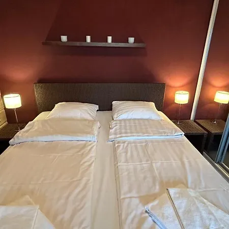 Laakson Helmi 1 с камином, сауной, Spa, на берегу озера *
