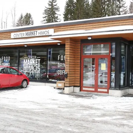 Huvilat Laakson Helmi 1 с камином, сауной, Spa, на берегу озера